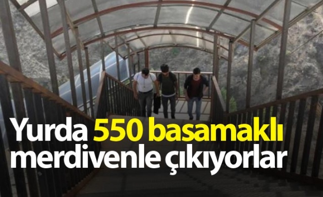 Yurda 550 basamaklı merdivenle çıkıyorlar 1