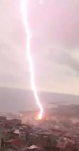 Trabzon polisi iş başında - Ayakkabılarını çıkardı ve... 6