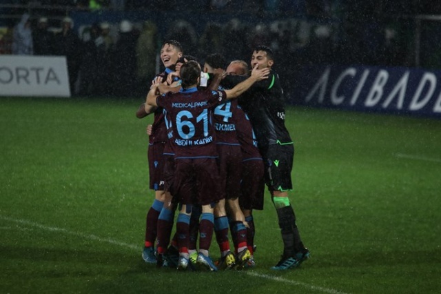 Çaykur Rizespor - Trabzonspor maçında neler oldu? 41