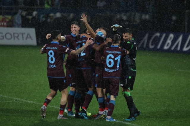 Çaykur Rizespor - Trabzonspor maçında neler oldu? 44