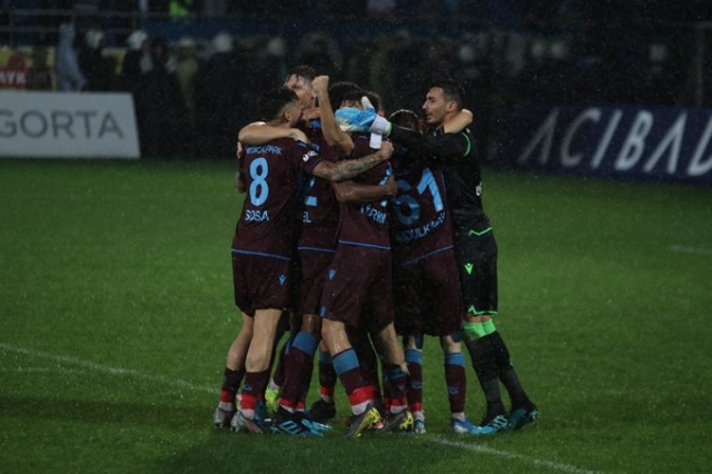 Çaykur Rizespor - Trabzonspor maçında neler oldu? 54