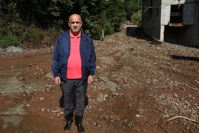 Rize'deki selde o beldeye ulaşım kesildi 3