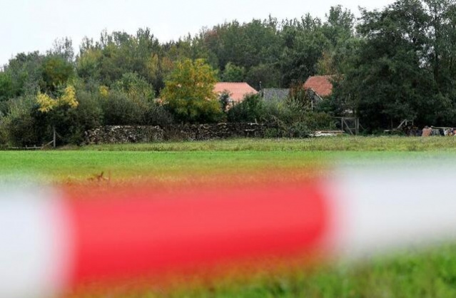 Dehşet evi! Dolabın arkasında gizli bir merdiven bulup aşağı indiler... 2