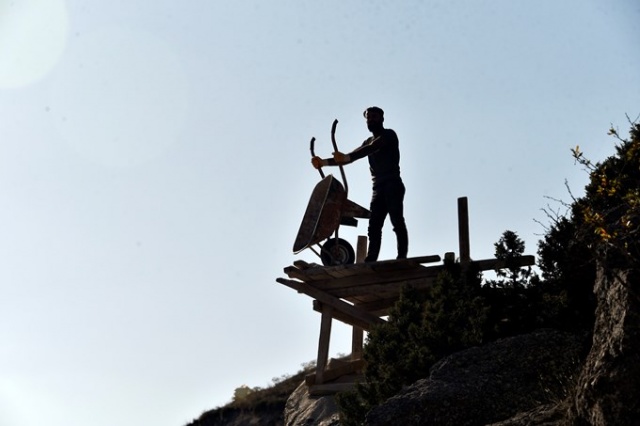 Canca Kalesi’nin surları ortaya çıkarılıyor 12