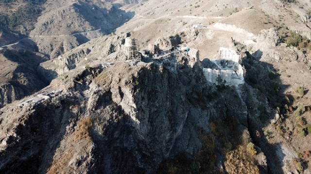 Canca Kalesi’nin surları ortaya çıkarılıyor 19
