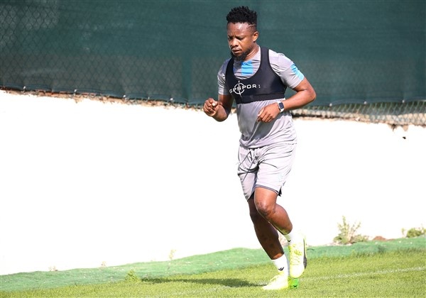 Trabzonspor Başakşehir maçı hazırlıklarına başladı 5