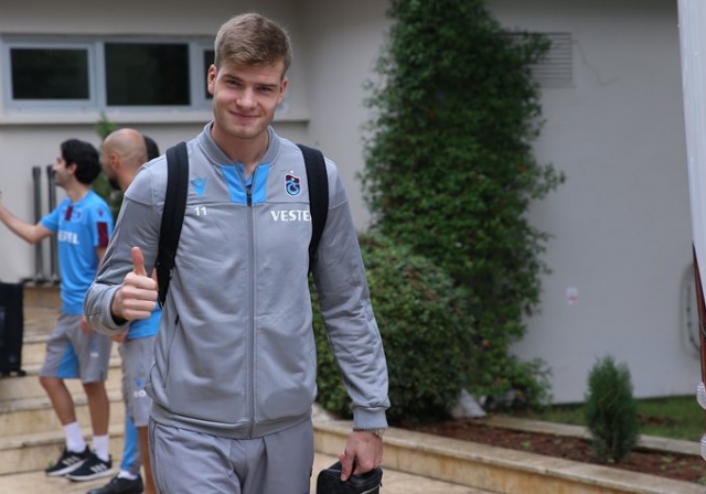 Trabzonspor'a İstanbul'da coşkulu karşılama 3