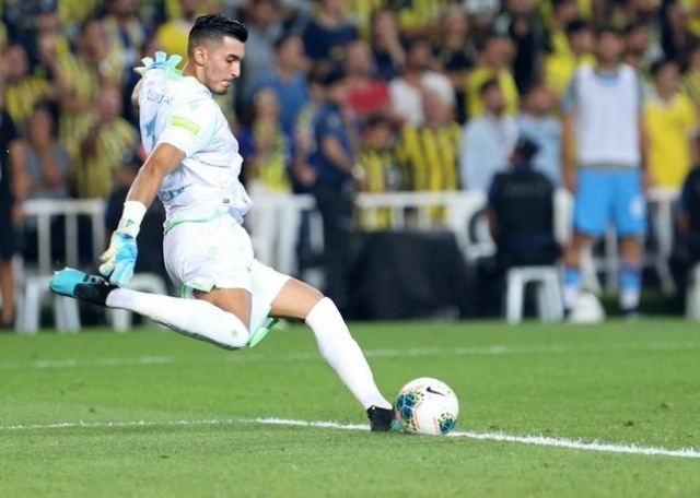 Uğurcan Çakır'a İngilizler'den yakın takip 5