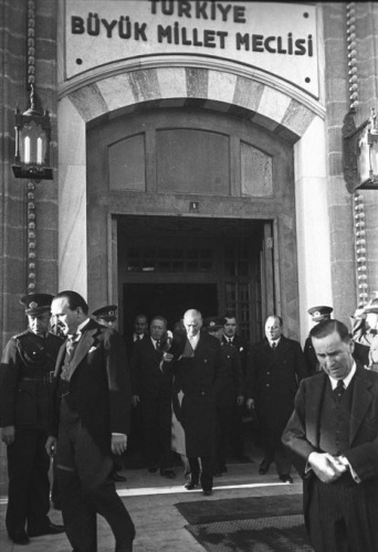 Türkiye Cumhuriyeti 96 yaşında 20