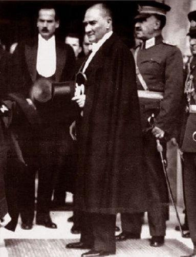 Türkiye Cumhuriyeti 96 yaşında 19