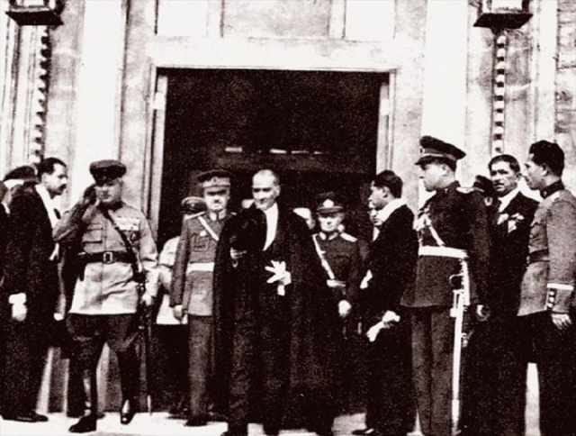 Türkiye Cumhuriyeti 96 yaşında 36