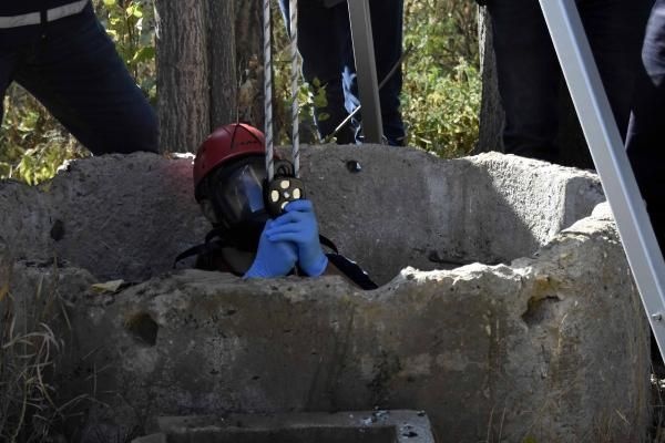 Boğazını kestikten sonra cesedini su kuyusuna atmışlar 6