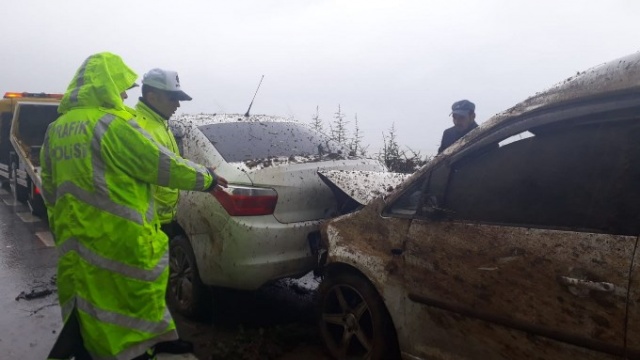 Giresun’da heyelan kazaya neden oldu: 3 yaralı 3