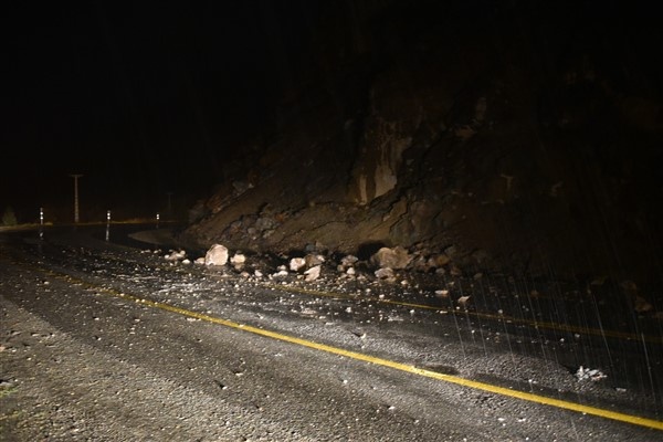 Zigana'da yağan kar sonrası kartopu savaşı! 20