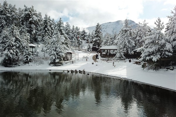 Beyazın en yakıştığı göl limni! 5