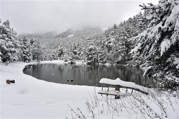 Beyazın en yakıştığı göl limni! 4