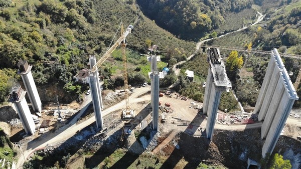 Türkiye'nin en maliyetli şehir içi yolu Trabzon'da 8