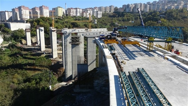Türkiye'nin en maliyetli şehir içi yolu Trabzon'da 12
