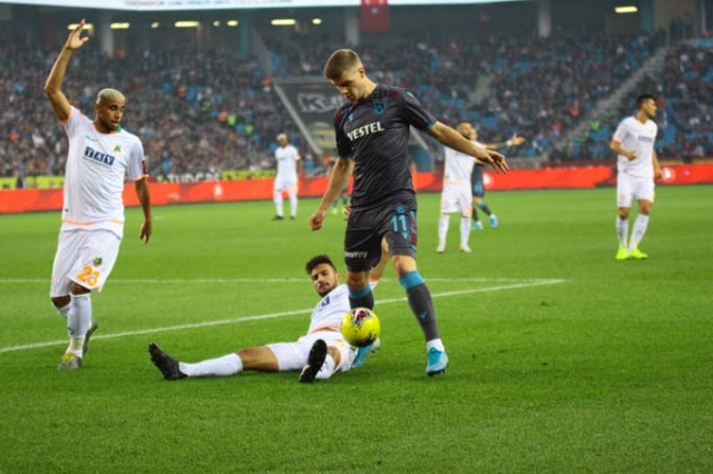 Trabzonspor Alanyaspor maçında nele oldu? 16