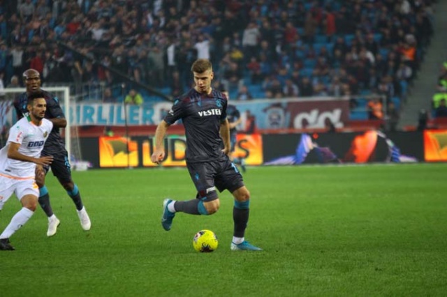 Trabzonspor Alanyaspor maçında nele oldu? 18