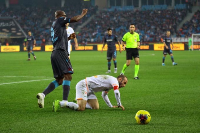 Trabzonspor Alanyaspor maçında nele oldu? 13