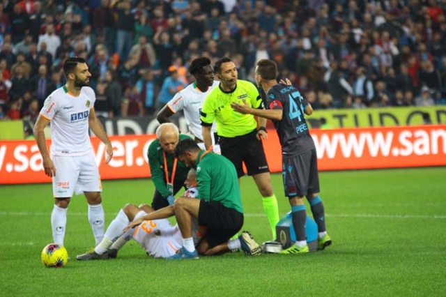 Trabzonspor Alanyaspor maçında nele oldu? 24