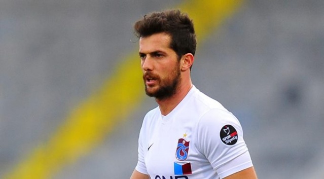 Uğur Demirok kayıplarda 4