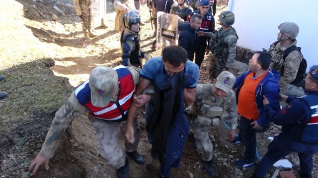 Trabzon'da yaylada yıkım gerginliği! Biber gazlı müdahale 26