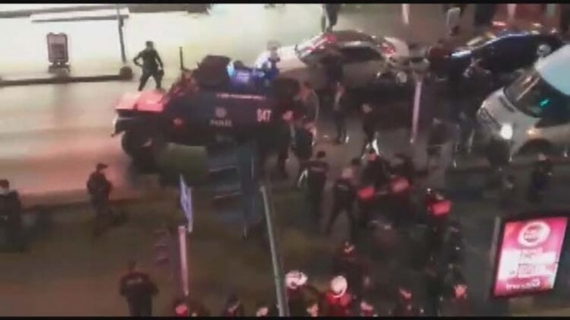 Genç kız 'imdat' çığlığı attı! Metro istasyonu karıştı 2