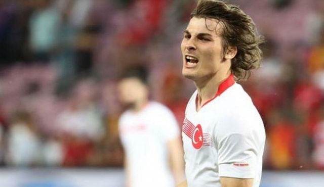 Milli yıldıza dev kulüpten kanca 5