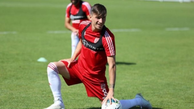 Trabzonspor ile adı anılan futbolcudan flaş açıklama 3