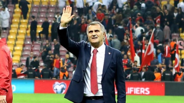Şenol Güneş gururla sunar! 8