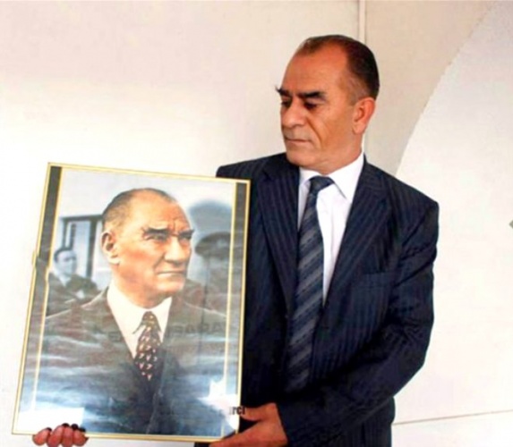 Çakma Atatürk'ler birbirlerine girdi! 11