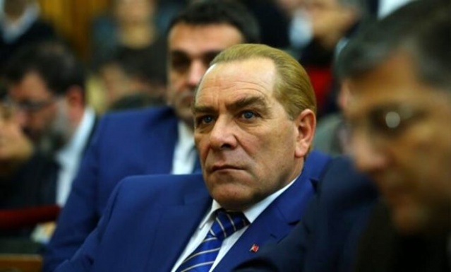 Çakma Atatürk'ler birbirlerine girdi! 2