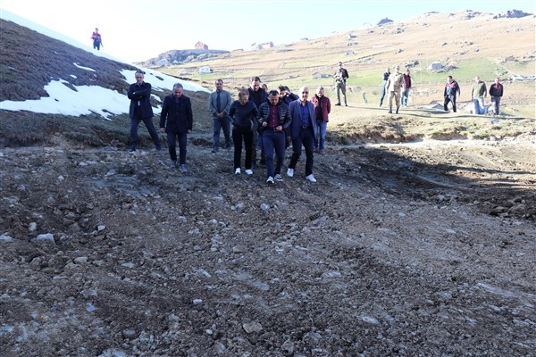 Yayla sakinleri "Dipsiz Göl"'ün kapatılmasını istedi 9