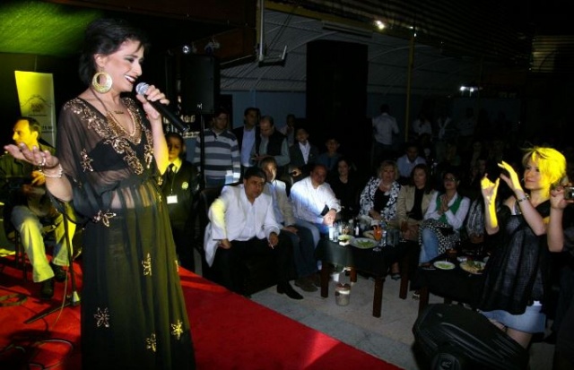 Yıldız Tilbe'nin yeni mesleği herkesi şaşırttı! 5