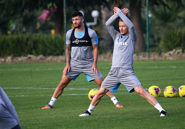 Trabzonspor'da Ankaragücü maçı hazırlıkları tamamlandı 11