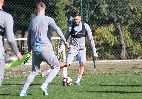 Trabzonspor Altay maçı hazırlıklarını tamamladı 18