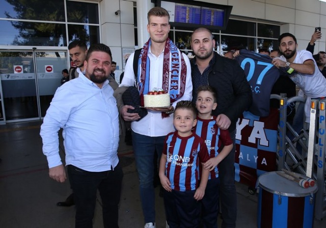 Trabzonspor Antalya'da 11