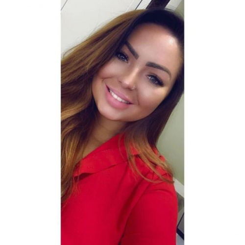 Trende rezalet! Sarhoş kadın, erkek yolcuların yanına gidip... 4