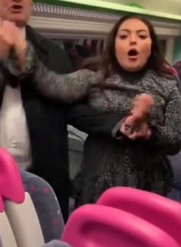 Trende rezalet! Sarhoş kadın, erkek yolcuların yanına gidip... 21