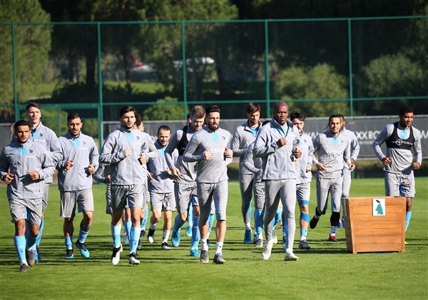 Trabzonspor Antalyaspor maçı hazırlıklarını sürdürdü. 6 Aralık 2019 22