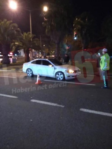 Trabzon'da kaza! Kavşakta birbirlerine girdiler... 3