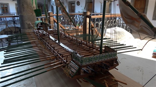 1 metrelik gemi yapmak için 8 ay uğraştı 5