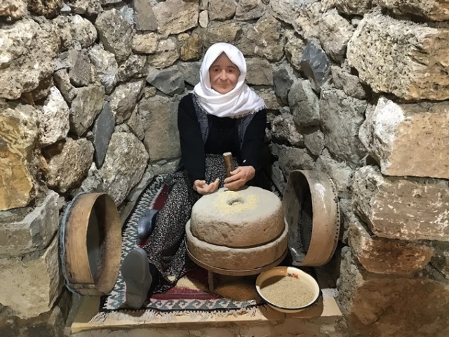 Doğduğu evi müzeye dönüştürdü 6