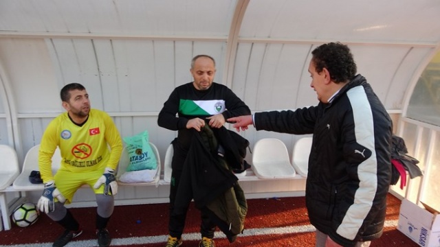 Trabzon'daki bu teknik direktör diğerlerinden çok farklı 11