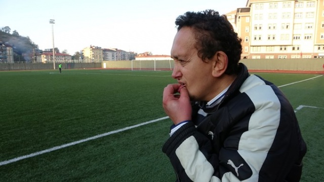 Trabzon'daki bu teknik direktör diğerlerinden çok farklı 13