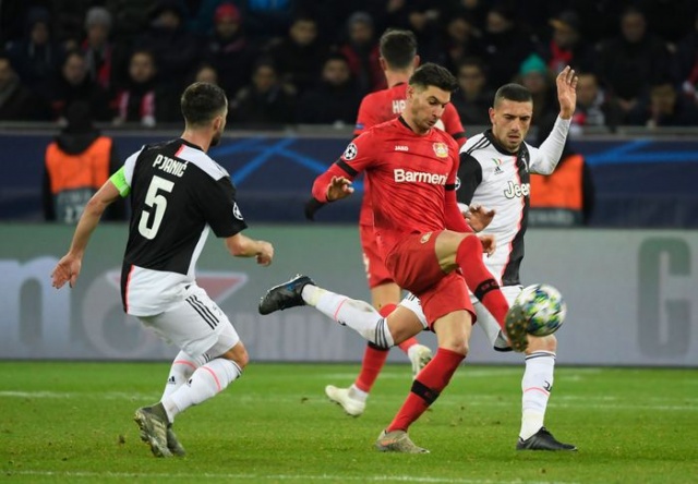 Merih Demiral formanın hakkını verdi 12