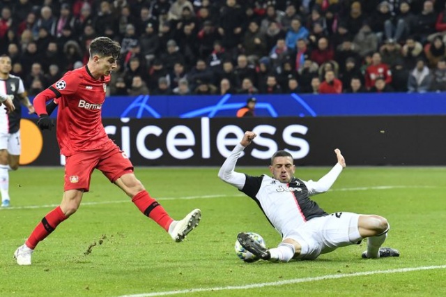 Merih Demiral formanın hakkını verdi 6