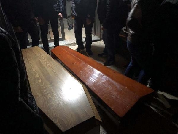 Haber alınamayan hamile anne ile kızı banyoda ölü bulundu 1